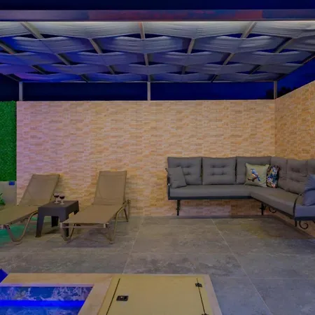 Alisen 2 Willa Fethiye